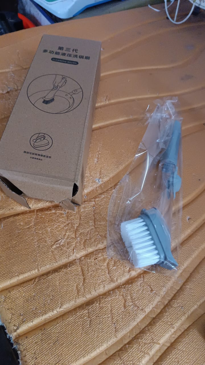 Multipurpose Dish Scrub Brush With Built-in Soap Dispenser (1 Pc)